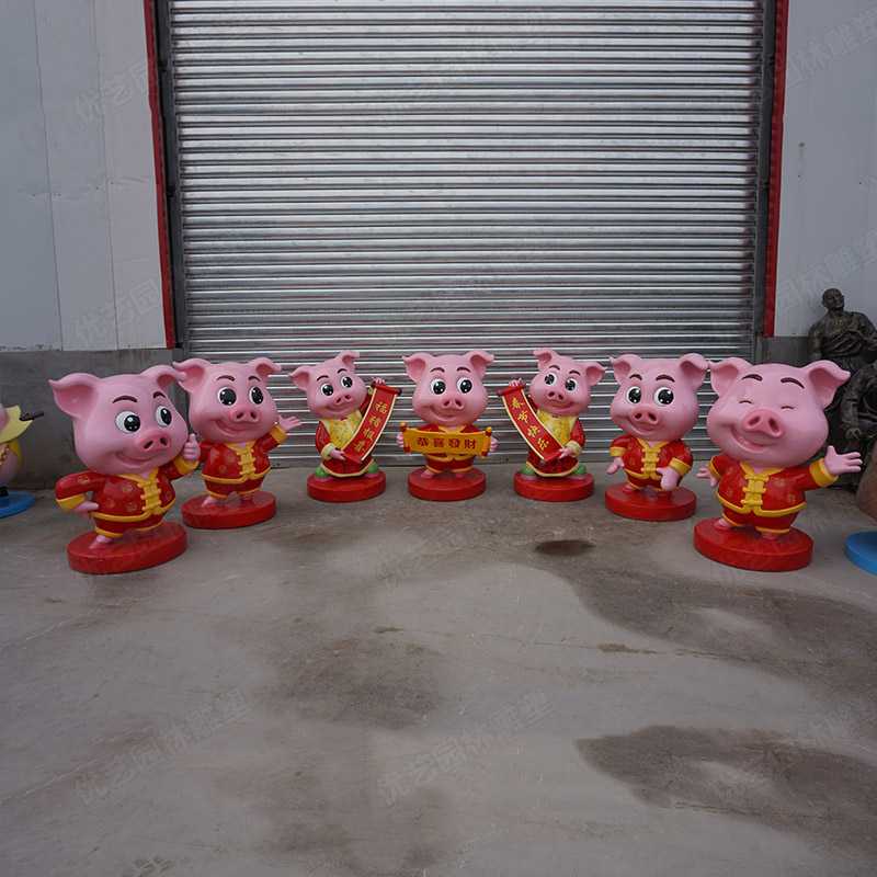 玻璃鋼卡通豬，豬年吉祥物雕塑