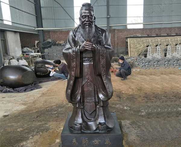 玻璃鋼雕塑制作出仿銅雕塑效果的步驟是什么呢？