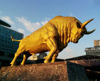 廠(chǎng)家供應(yīng)銅牛雕塑現(xiàn)貨